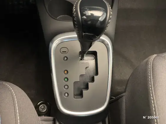 TOYOTA YARIS III - voiture d'occasion - Photo 34