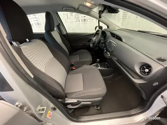 TOYOTA YARIS III - voiture d'occasion - Photo 10