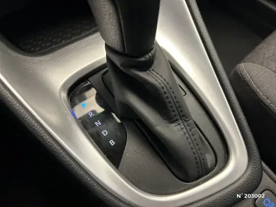 TOYOTA YARIS IV - voiture d'occasion - Photo 25