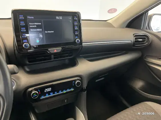 TOYOTA YARIS IV - voiture d'occasion - Photo 13