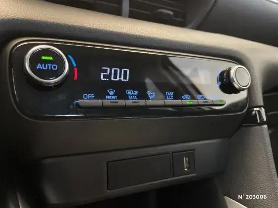 TOYOTA YARIS IV - voiture d'occasion - Photo 34