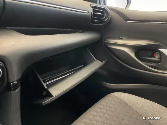 TOYOTA YARIS IV - voiture d'occasion - Photo 35