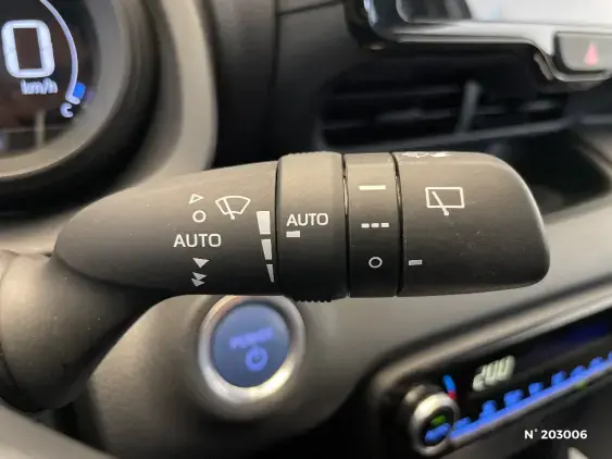 TOYOTA YARIS IV - voiture d'occasion - Photo 37