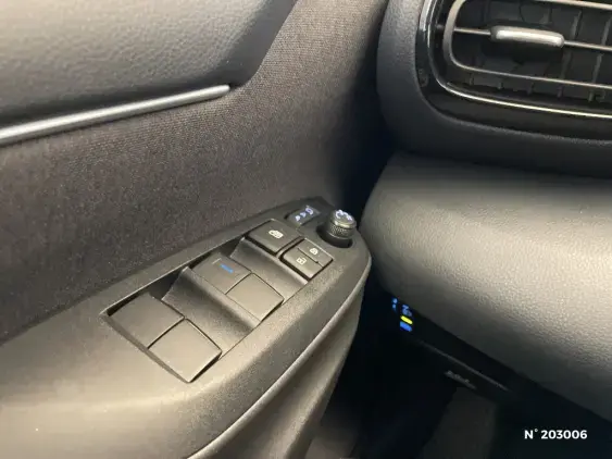 TOYOTA YARIS IV - voiture d'occasion - Photo 39