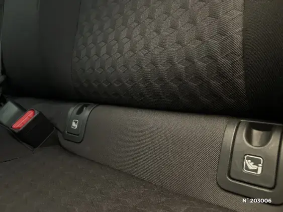 TOYOTA YARIS IV - voiture d'occasion - Photo 44