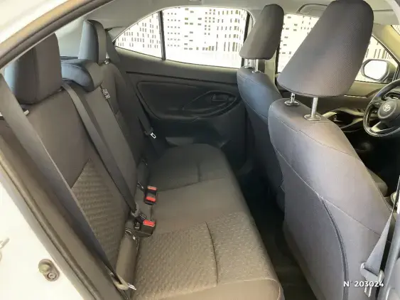 TOYOTA YARIS CROSS I - voiture d'occasion - Photo 11