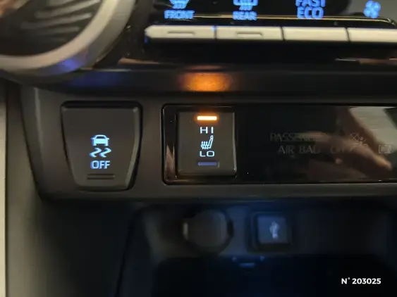 TOYOTA RAV4 V - voiture d'occasion - Photo 25