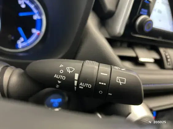 TOYOTA RAV4 V - voiture d'occasion - Photo 30