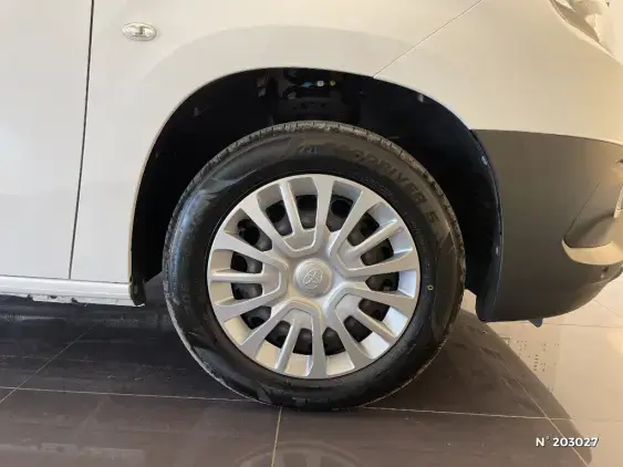 TOYOTA PROACE CITY - voiture d'occasion - Photo 8