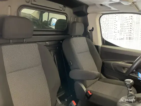 TOYOTA PROACE CITY - voiture d'occasion - Photo 41