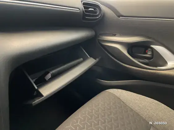 TOYOTA YARIS CROSS I - voiture d'occasion - Photo 38