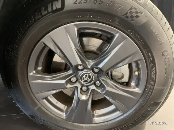 TOYOTA RAV4 V - voiture d'occasion - Photo 8