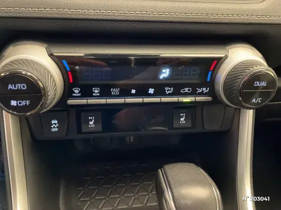 TOYOTA RAV4 V - voiture d'occasion - Photo 28