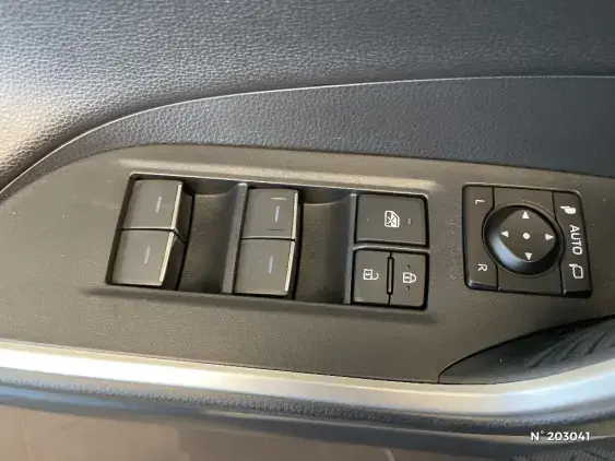 TOYOTA RAV4 V - voiture d'occasion - Photo 36