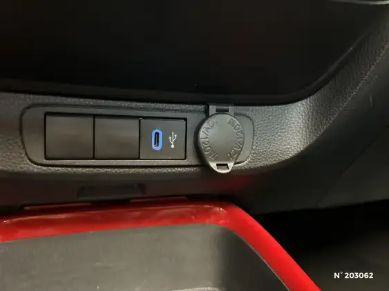 TOYOTA AYGO X - voiture d'occasion - Photo 26