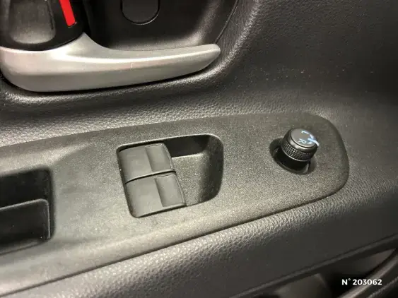 TOYOTA AYGO X - voiture d'occasion - Photo 34