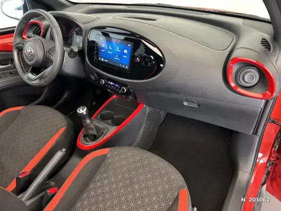 TOYOTA AYGO X - voiture d'occasion - Photo 10