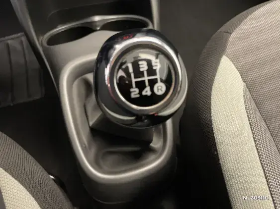 TOYOTA AYGO II - voiture d'occasion - Photo 27