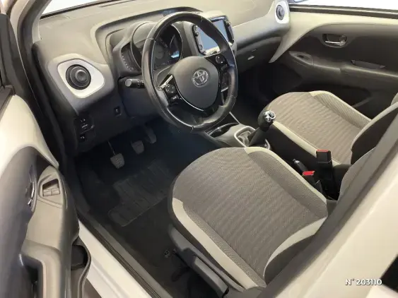 TOYOTA AYGO II - voiture d'occasion - Photo 39