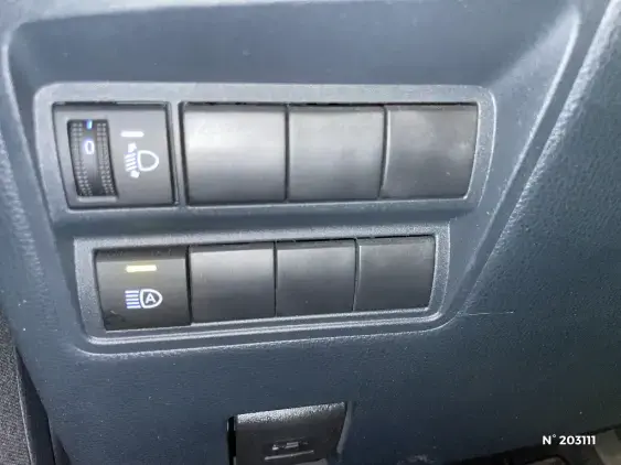 TOYOTA YARIS IV - voiture d'occasion - Photo 27