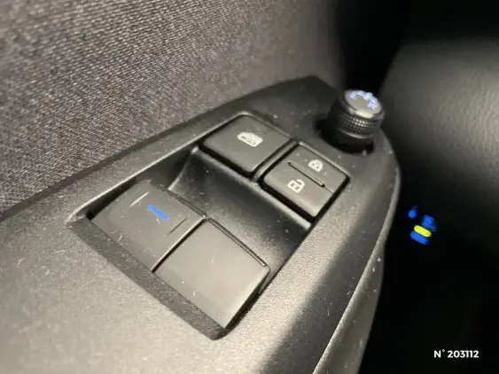 TOYOTA YARIS IV - voiture d'occasion - Photo 29