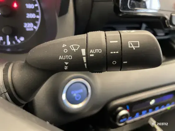 TOYOTA YARIS IV - voiture d'occasion - Photo 30