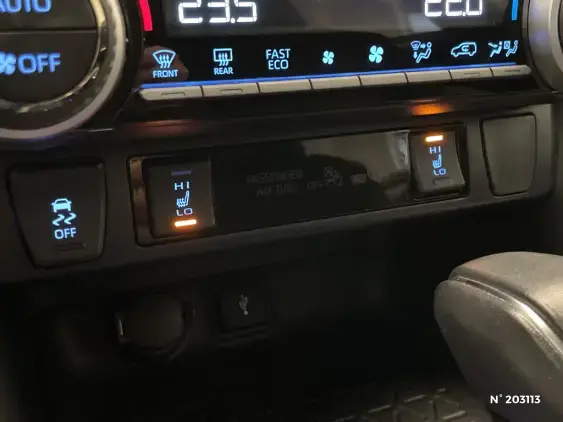 TOYOTA RAV4 V - voiture d'occasion - Photo 36