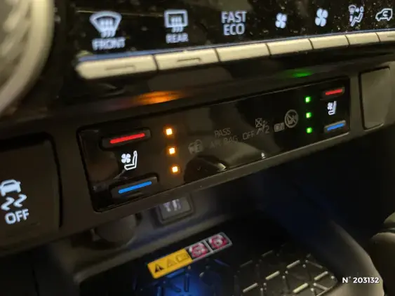 TOYOTA RAV4 V - voiture d'occasion - Photo 15