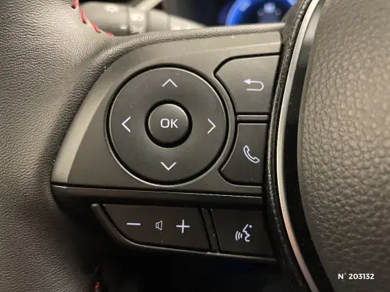 TOYOTA RAV4 V - voiture d'occasion - Photo 31