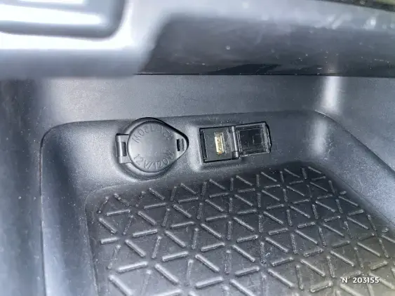 TOYOTA RAV4 V - voiture d'occasion - Photo 28