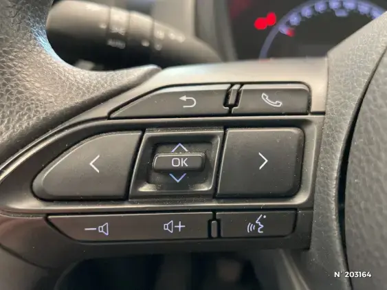 TOYOTA AYGO X - voiture d'occasion - Photo 28