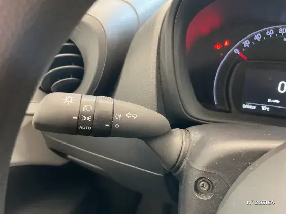 TOYOTA AYGO X - voiture d'occasion - Photo 29