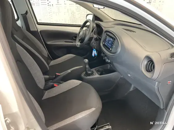 TOYOTA AYGO X - voiture d'occasion - Photo 10