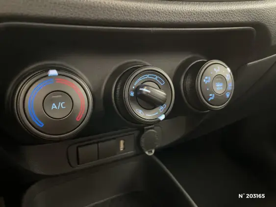 TOYOTA AYGO X - voiture d'occasion - Photo 29