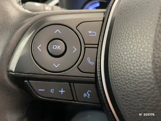 TOYOTA RAV4 V - voiture d'occasion - Photo 36