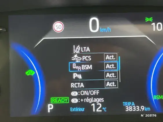 TOYOTA RAV4 V - voiture d'occasion - Photo 40