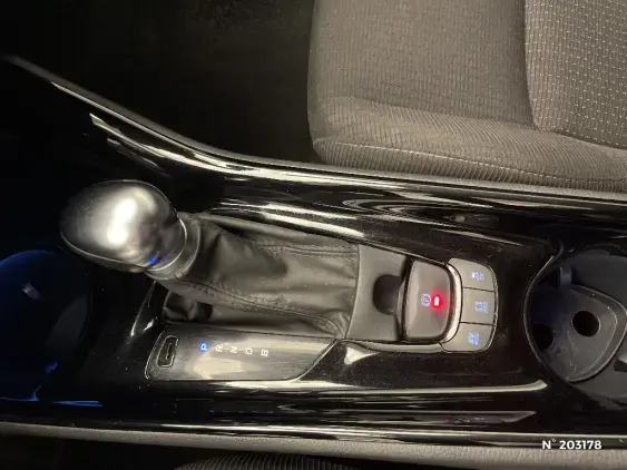 TOYOTA C-HR - voiture d'occasion - Photo 37