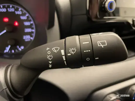 TOYOTA YARIS IV - voiture d'occasion - Photo 28