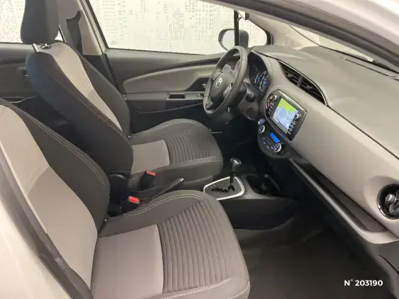 TOYOTA YARIS III - voiture d'occasion - Photo 10