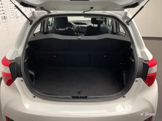 TOYOTA YARIS III - voiture d'occasion - Photo 6