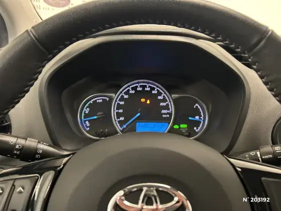 TOYOTA YARIS III - voiture d'occasion - Photo 12