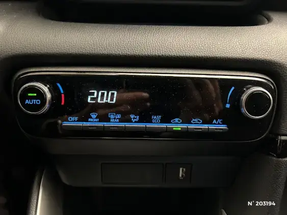 TOYOTA YARIS IV - voiture d'occasion - Photo 24