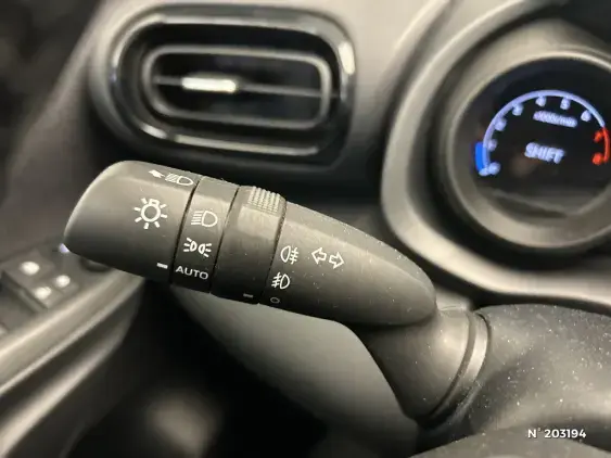 TOYOTA YARIS IV - voiture d'occasion - Photo 30