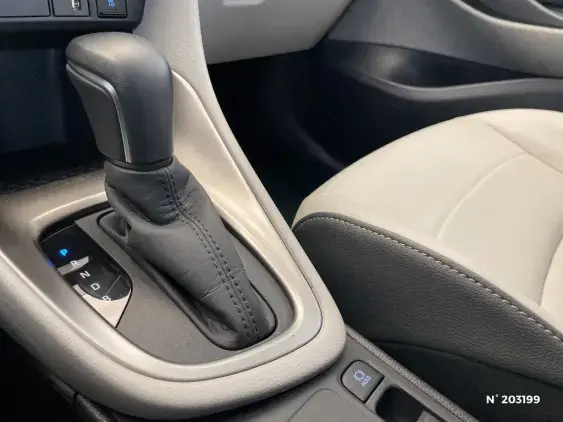 TOYOTA YARIS IV - voiture d'occasion - Photo 32