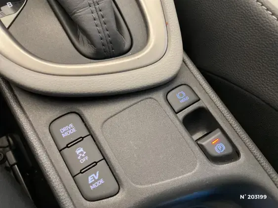 TOYOTA YARIS IV - voiture d'occasion - Photo 43