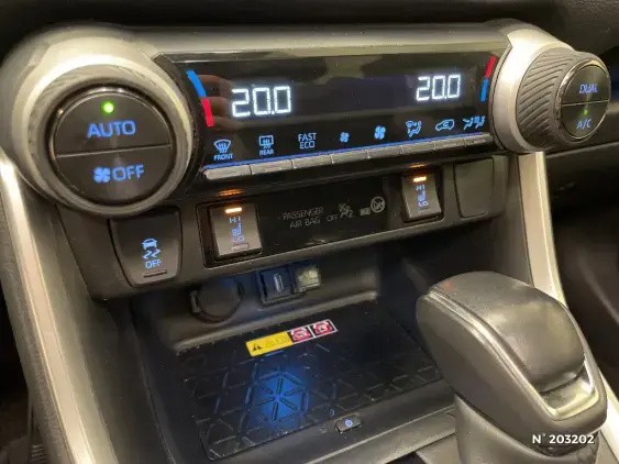 TOYOTA RAV4 V - voiture d'occasion - Photo 33