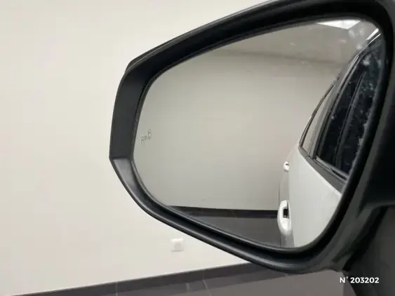 TOYOTA RAV4 V - voiture d'occasion - Photo 36