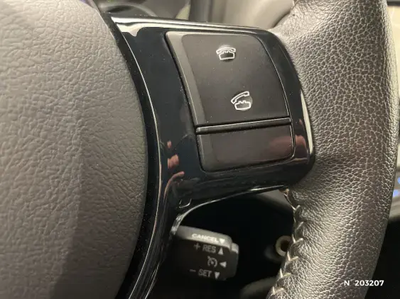 TOYOTA YARIS III - voiture d'occasion - Photo 29