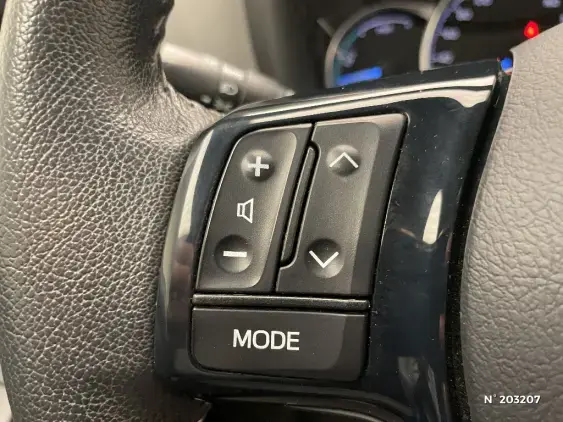 TOYOTA YARIS III - voiture d'occasion - Photo 30