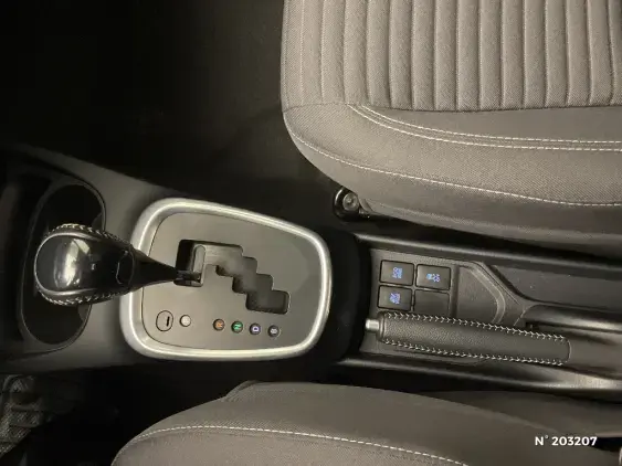 TOYOTA YARIS III - voiture d'occasion - Photo 34